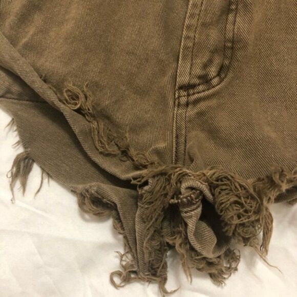 Mustard Seed Distressed High Rise Button Fly Short - Picture 11 of 12